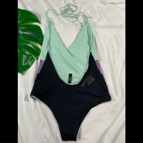 NEW $130 TAVIK Chase One-Piece Swimsuit‎ in Seafom [SZ Medium ] - Picture 5 of 8